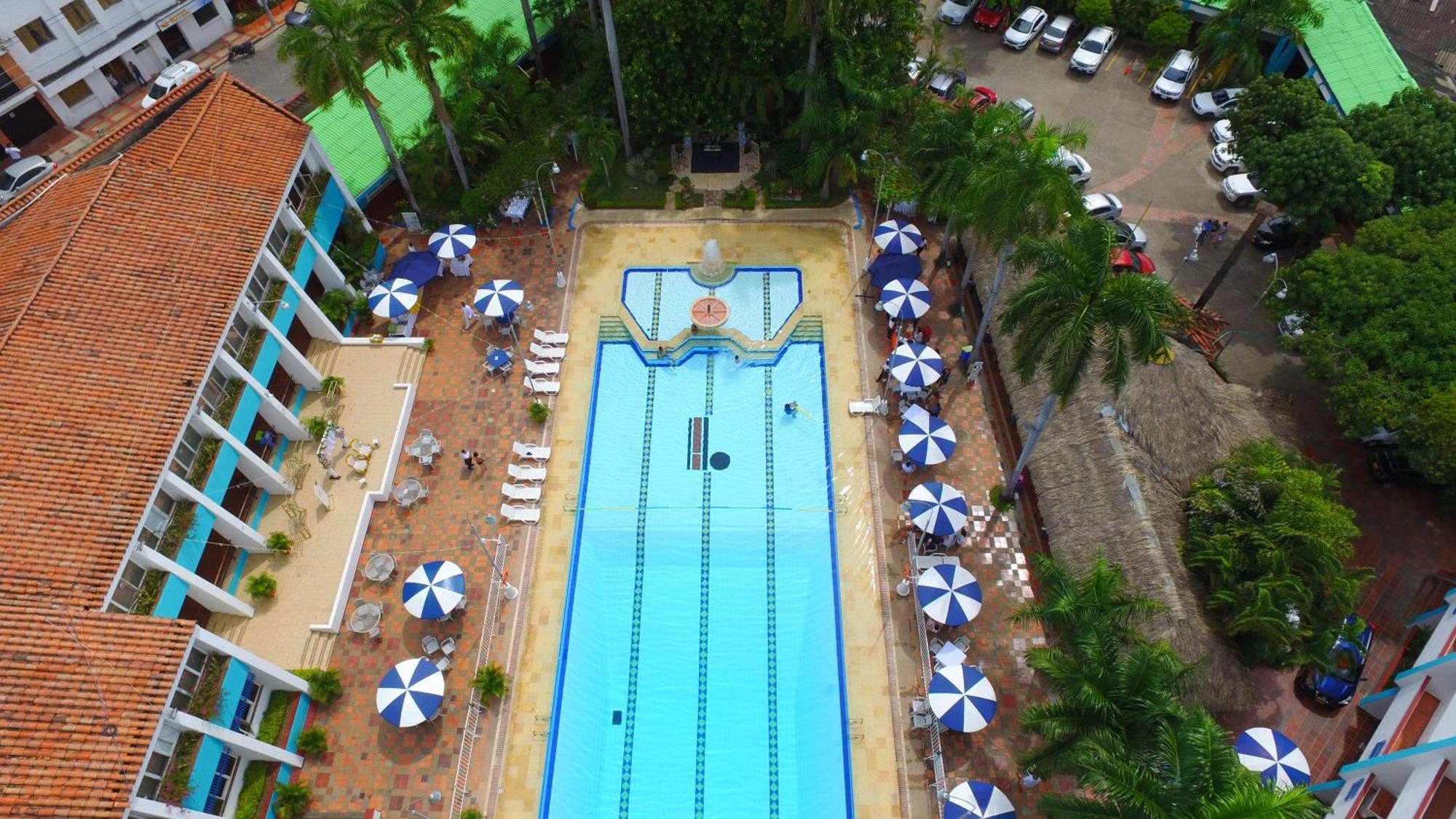 Hotel Bachue Girardot Dış mekan fotoğraf