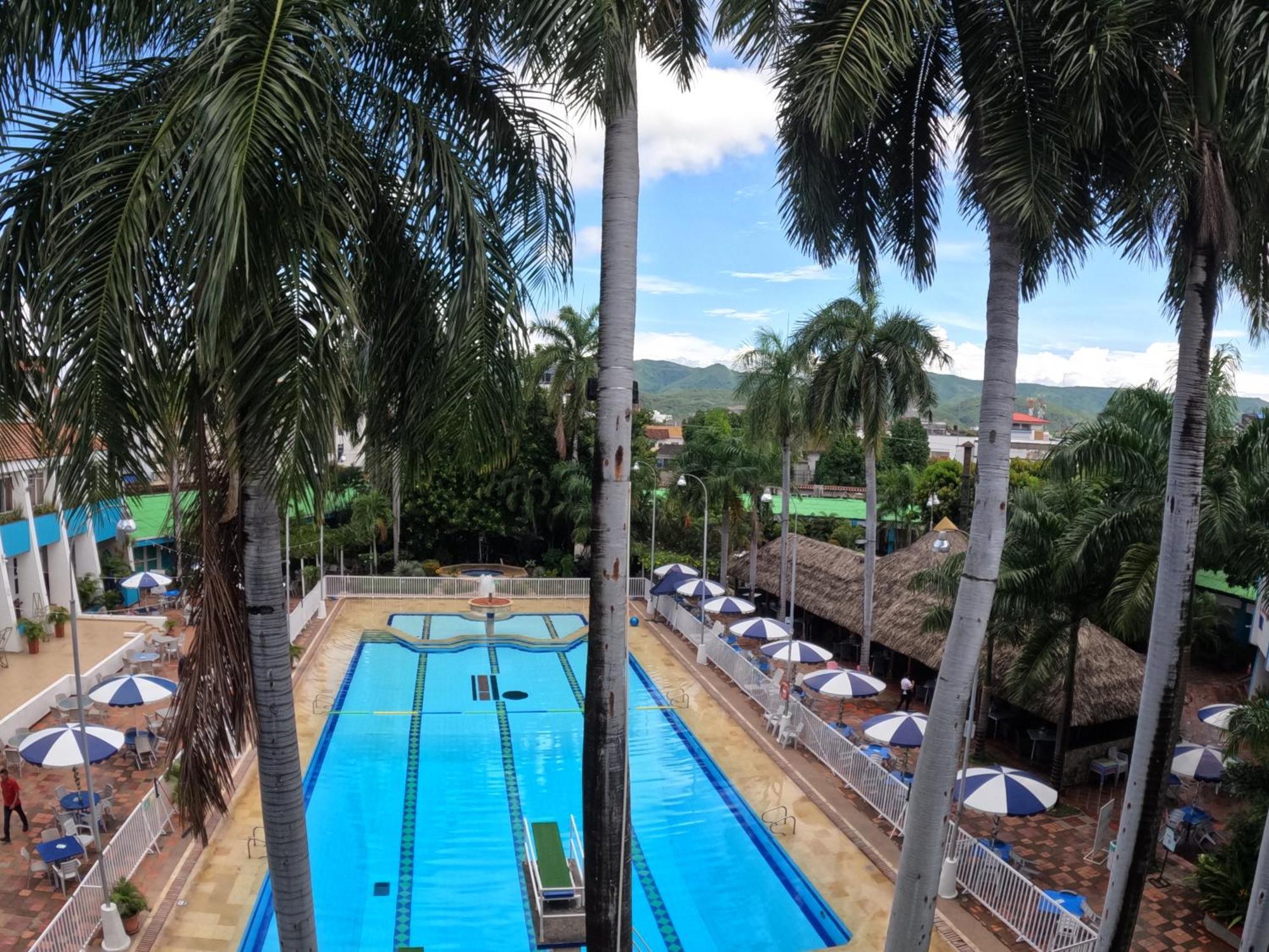 Hotel Bachue Girardot Dış mekan fotoğraf