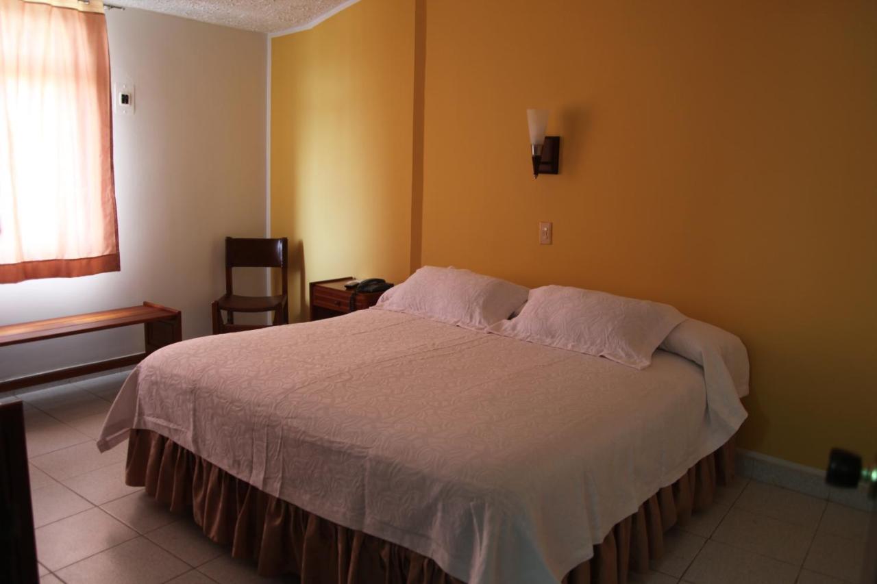 Hotel Bachue Girardot Dış mekan fotoğraf